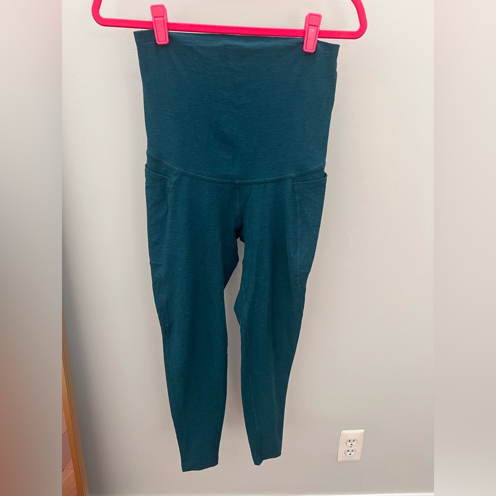 Beyond Yoga Teal Maternity Leggings
